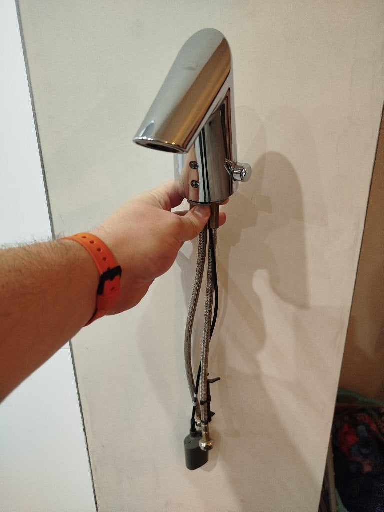 Mitigeur lavabo électronique Hansa, Enlèvement, Neuf, Chrome, Lavabo
