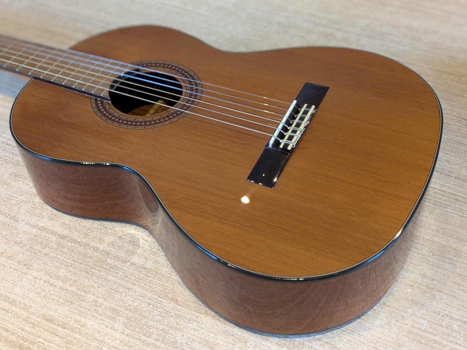 Gitaar Martinez MC-48 C SEN (als nieuw), Muziek en Instrumenten, Ophalen