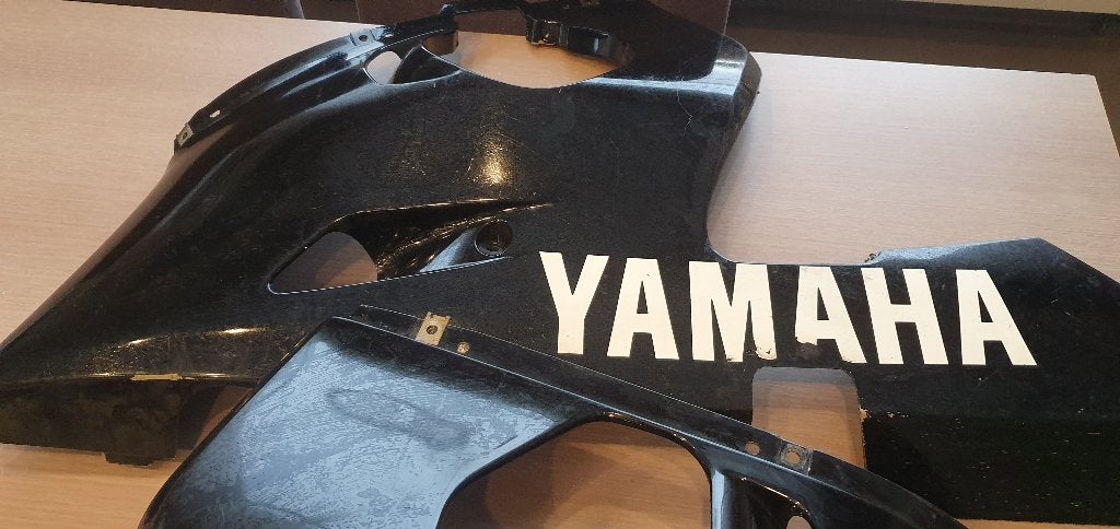 dessous des flancs de la Yamaha R6 1999-2002, Enlèvement ou Envoi, Utilisé