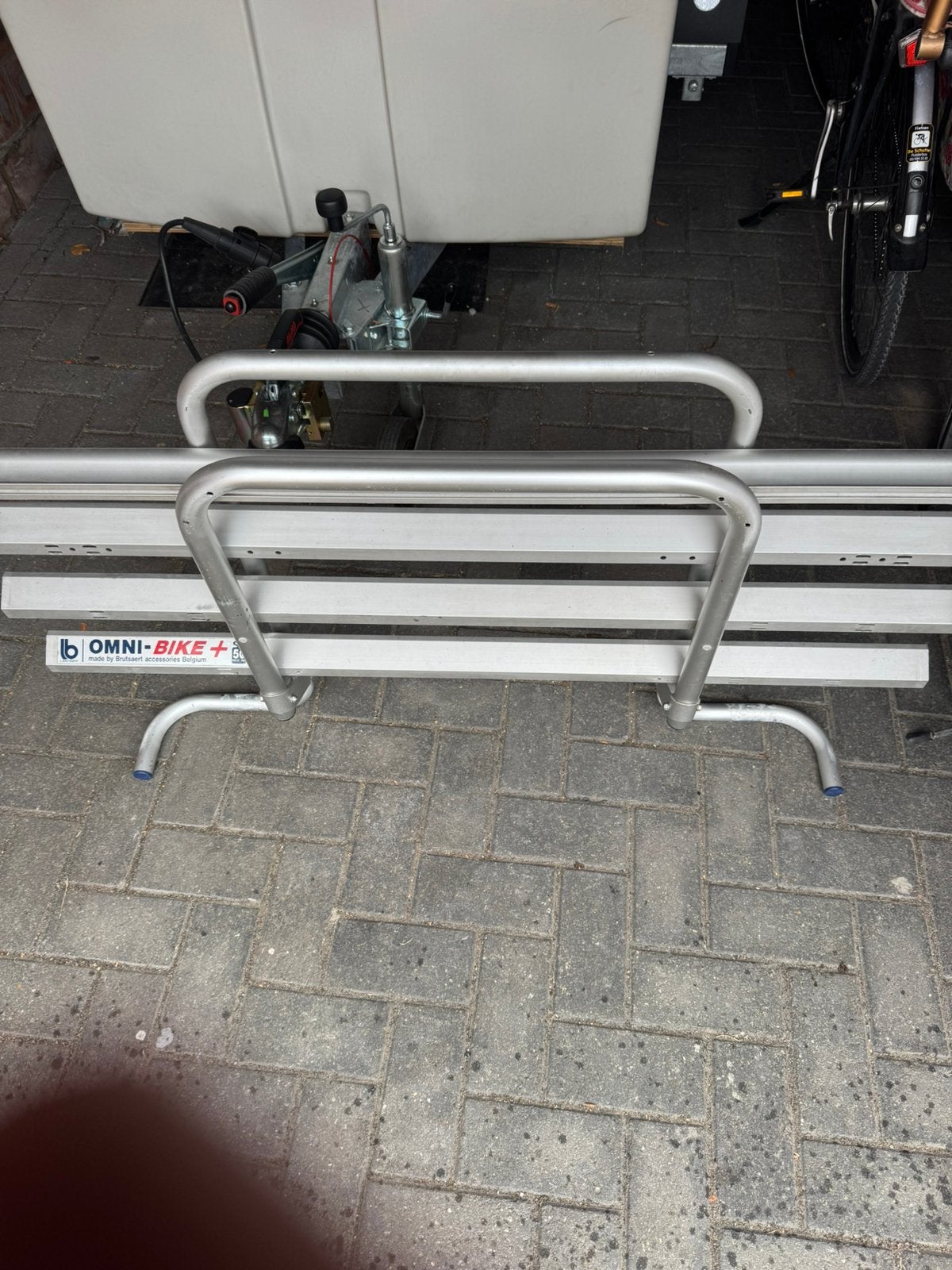 Fietsendrager omnibike voor caravan of campingcar, Ophalen