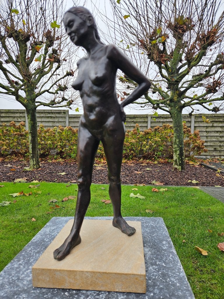 Brons naakt door Mon  Smessaert 1/1 zéér lage prijs., Brons, Beeld, Bruin, Op sokkel