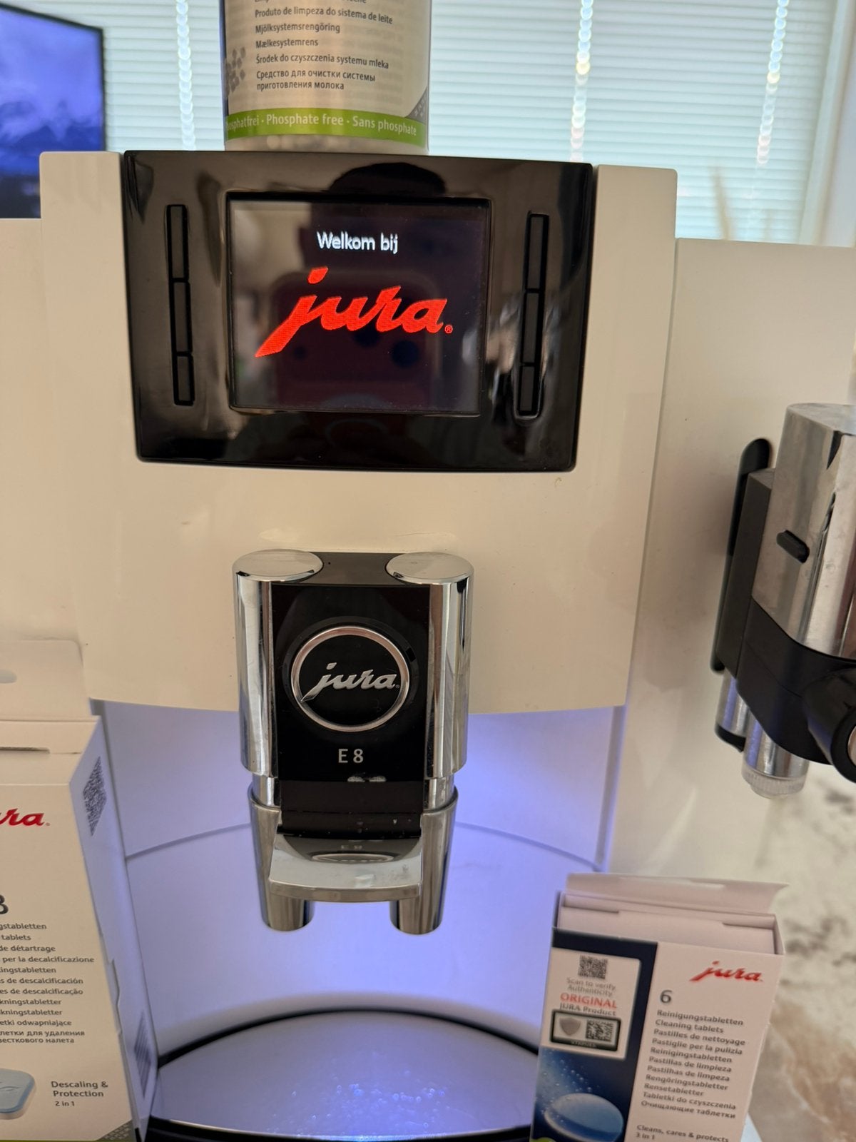 Jura E8 piano White Compleet—Nette staat, Koffiemachine, Ophalen of Verzenden, Zo goed als nieuw, Afneembaar waterreservoir