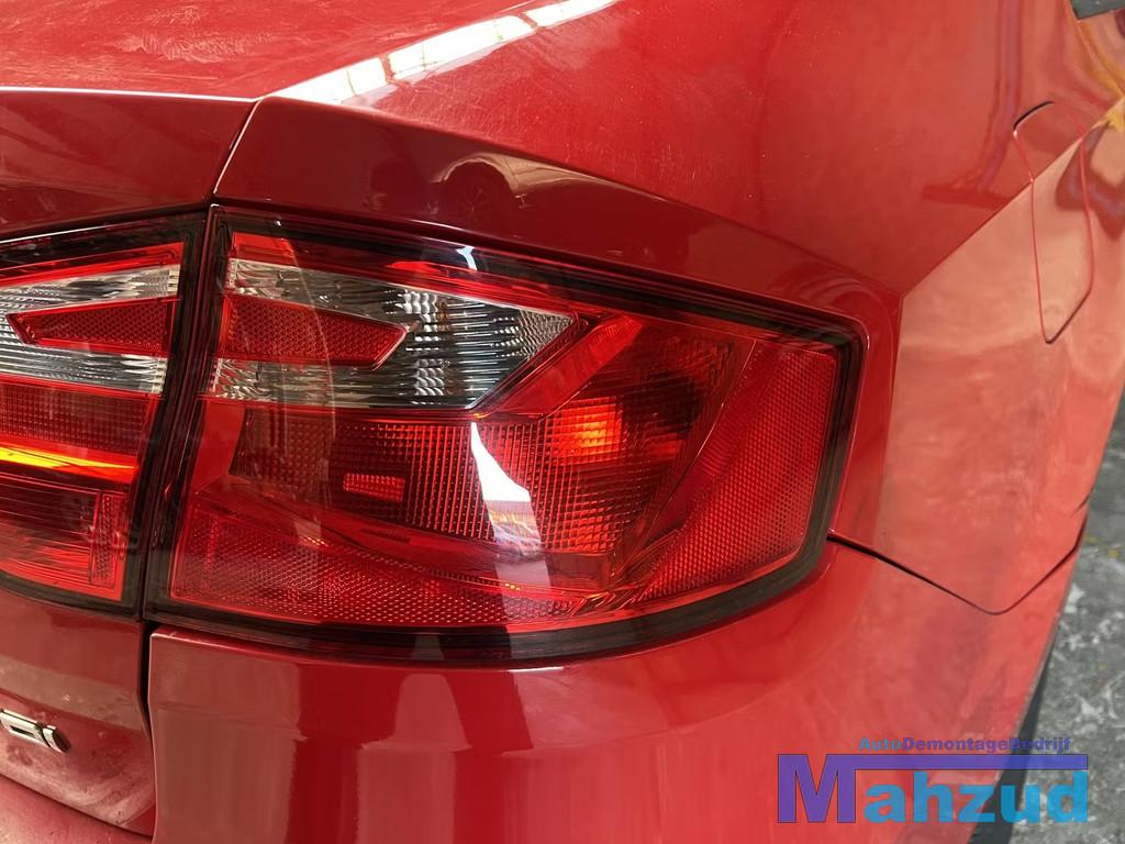 SEAT TOLEDO 4 rechts buiten achterlicht 2012-2019, Autovia A-2, Km 585 585
08760  Martorell, ES, SEAT S.A., Utilisé, Customercare@seat.es