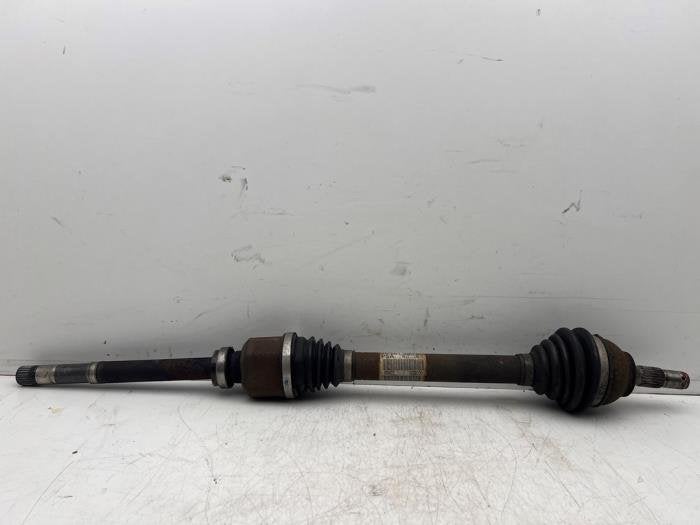 Arbre de transmission avant droit d'un Peugeot 208, -, 3 mois de garantie, Utilisé, -