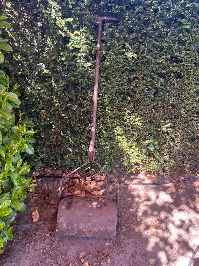 Antieke zware gazonwals / tuinwals – 1,75 meter lang, Ophalen