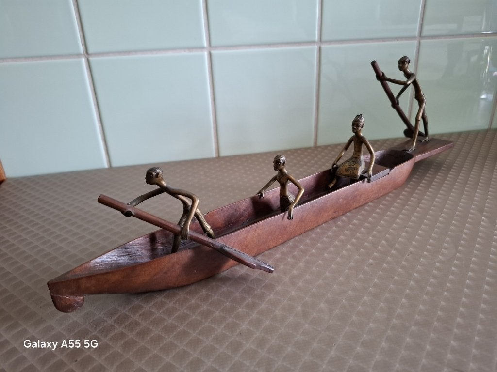 messing figuren in kano Afrika <1960 ca46x4.5x14 cm, Enlèvement ou Envoi, Cuivre