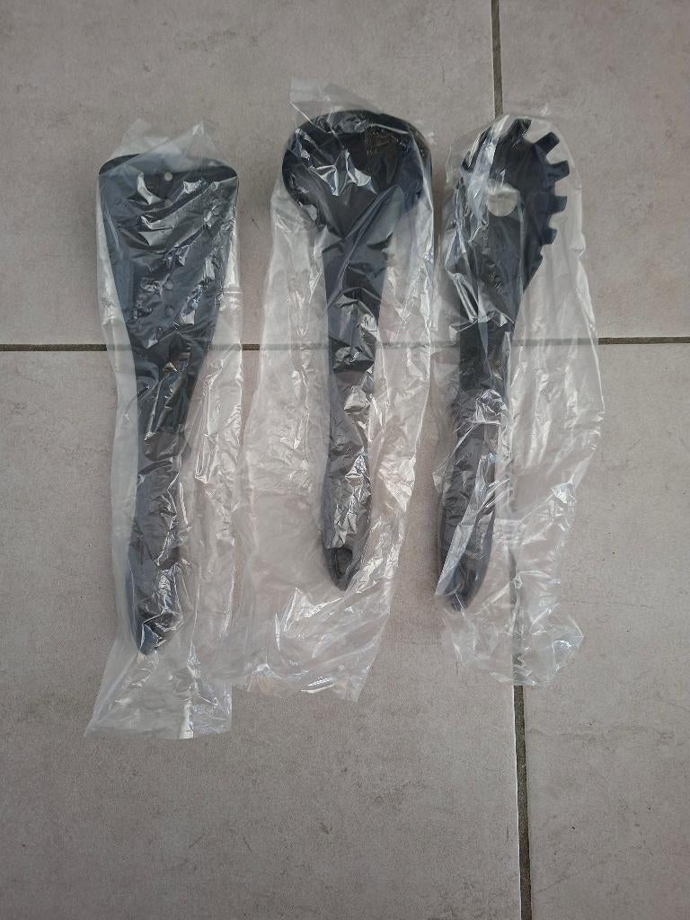 Lot de trois ustensiles de cuisine NEUFS, Enlèvement, Neuf, Plastique
