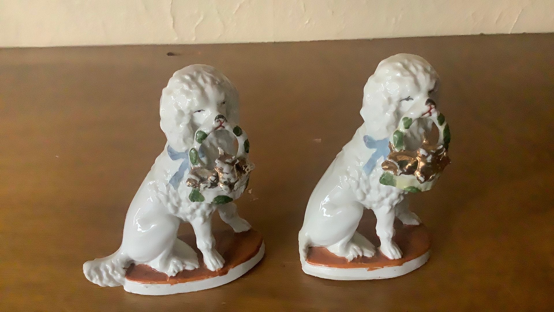 Duitse porseleinen poedel-figuurtjes, Antiek en Kunst, Ophalen