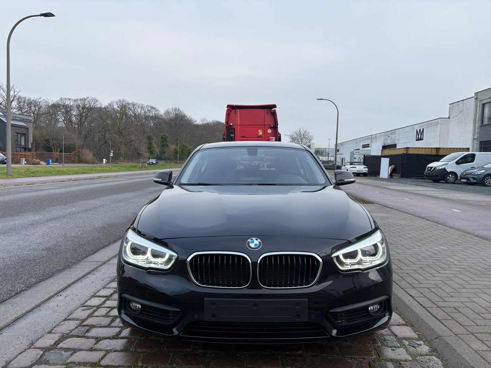 BMW 116i | 12 Maanden Garantie | 106 Dkm | Benzine | 2018 |, Autos, BMW, Climatisation automatique, Euro 6, Entreprise, Boîte manuelle