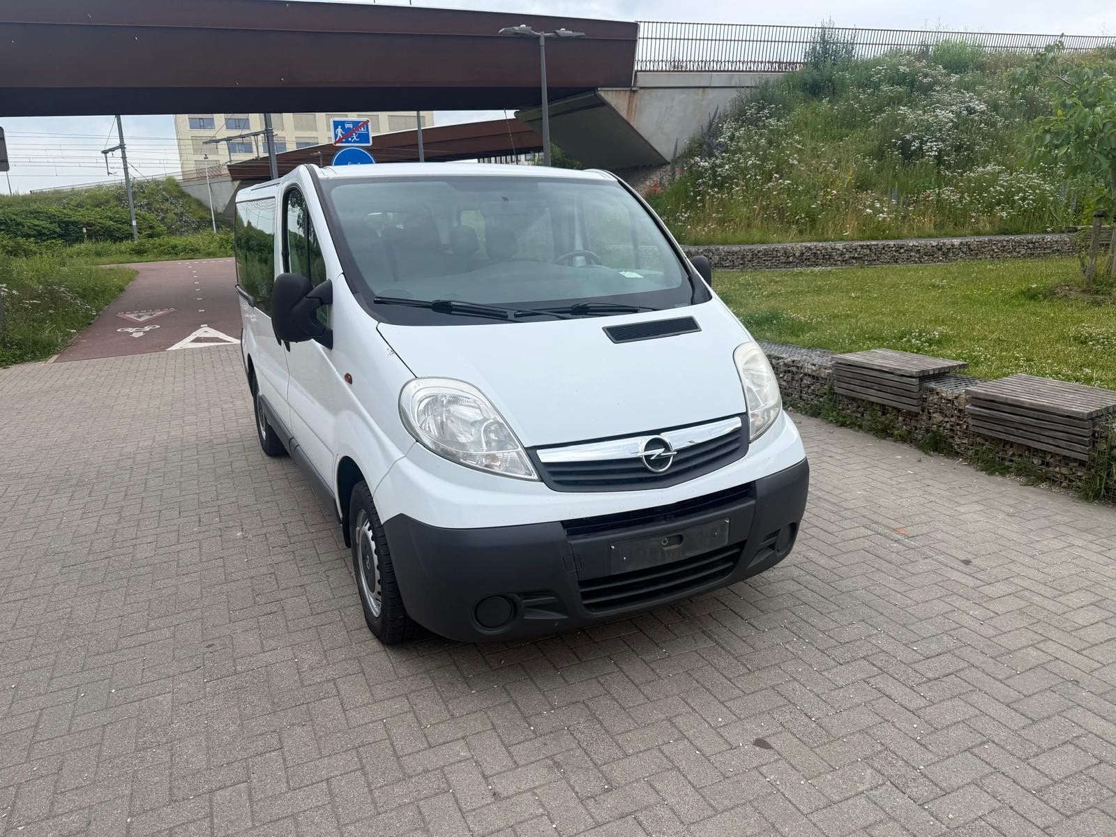 OPEL VIVARO 2.0TDCI 2014 80000KM, INSPECTION DE LA CLIMATISA, Autos, Alarme, Achat, Vivaro, Boîte manuelle
