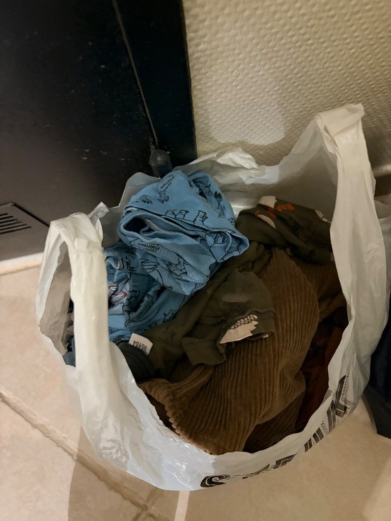 Zak met jongens kleren, Enlèvement, Utilisé