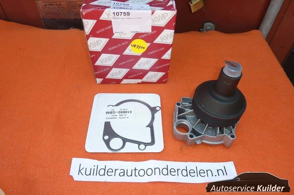 Waterpomp Bmw E46 320d e39 520d 136pk KWP Nieuw, -, -, Nieuw, Ophalen of Verzenden