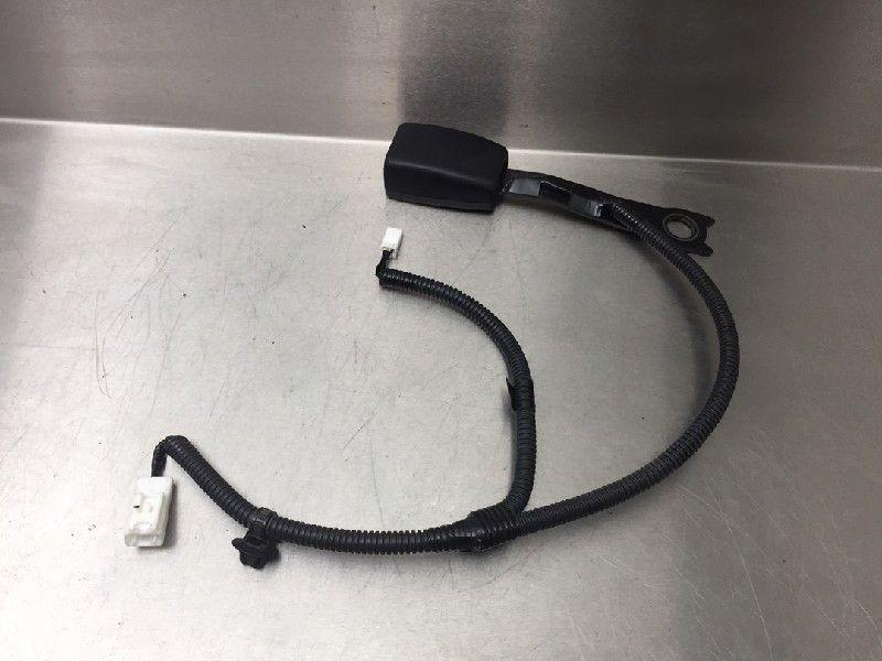 BOUCLE DE CEINTURE DE SECURITE AVANT DROIT Toyota RAV4 (A4), Utilisé, Toyota