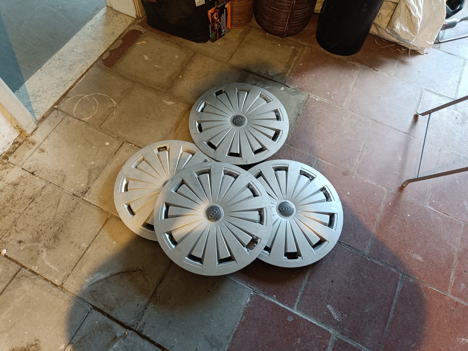 audi wieldeksels 16", Auto diversen, Wieldoppen, Ophalen