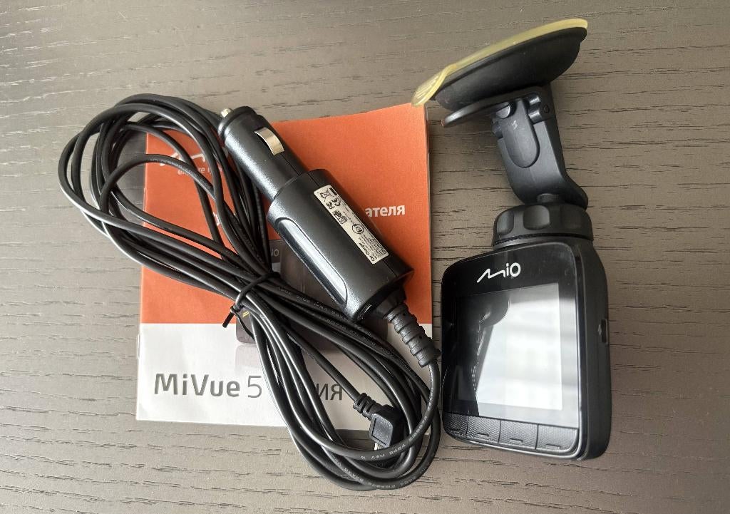 Dashcam voiture Mio MiVue série 5 – avec support et chargeur, Auto diversen, Dashcams, Ophalen of Verzenden, Zo goed als nieuw