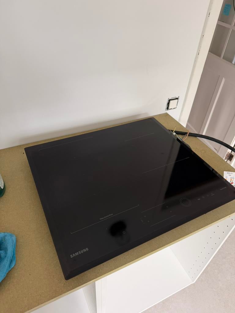 Taque induction Samsung Cooktop SmartThings, Electroménager, Classe énergétique A ou plus économe, 4 zones de cuisson, Enlèvement
