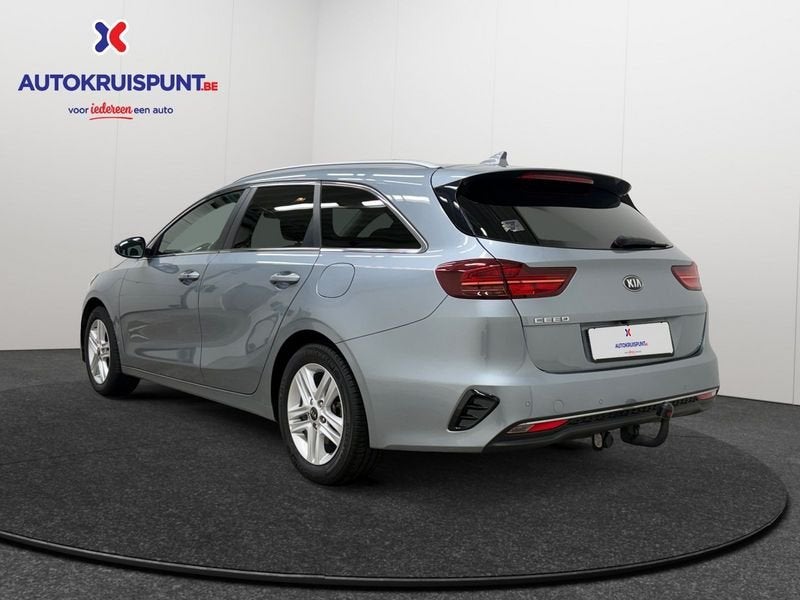 KIA Ceed 1.5T-GDi More DCT ISG, Auto's, Kia, Gebruikt, 4 cilinders, Leder en Stof, Parkeersensor