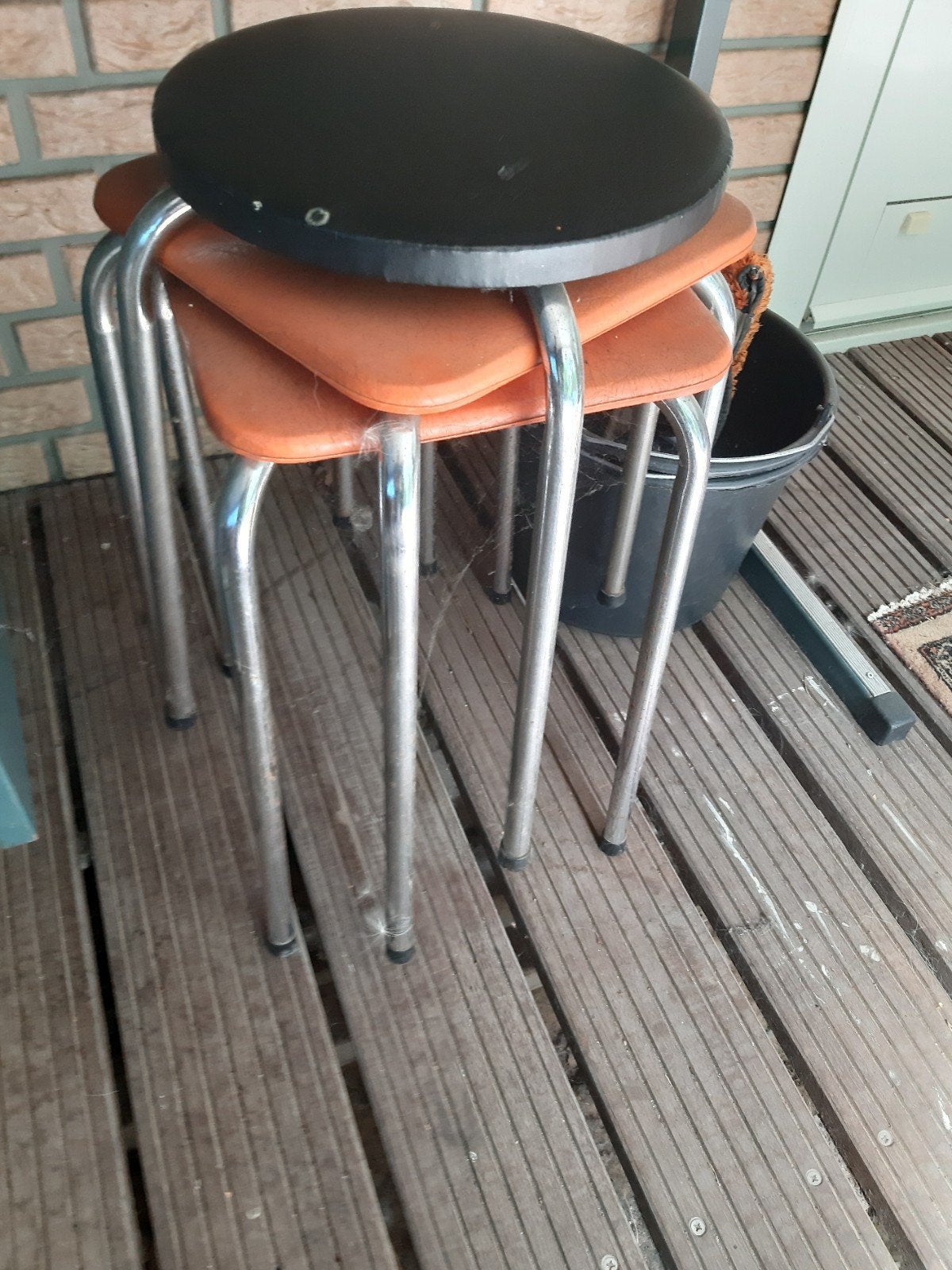 taboerekkes stoelen, Ophalen