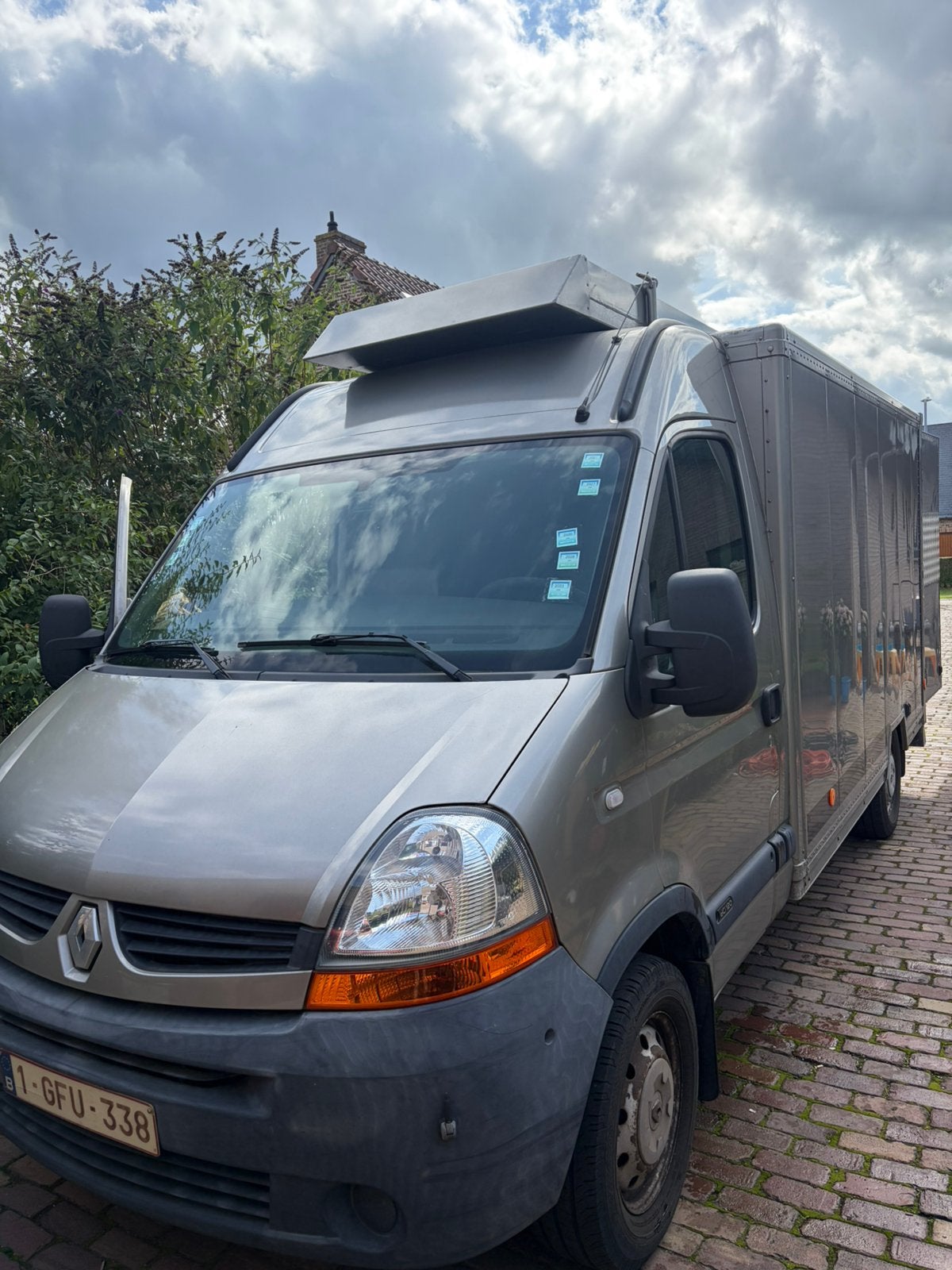 Renault master 2.5 td volledig ingericht! Bj 2007 195K, Autos, Camionnettes & Utilitaires, Achat, Attache-remorque, Renault, Particulier