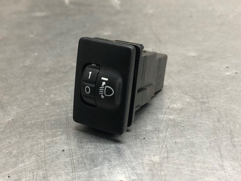 KOPLAMP IHV SCHAKELAAR Toyota Aygo (B40) (|841520D090|), Gebruikt, Dhr. M. Roggen, Toyota, Marinus@Japoto.nl