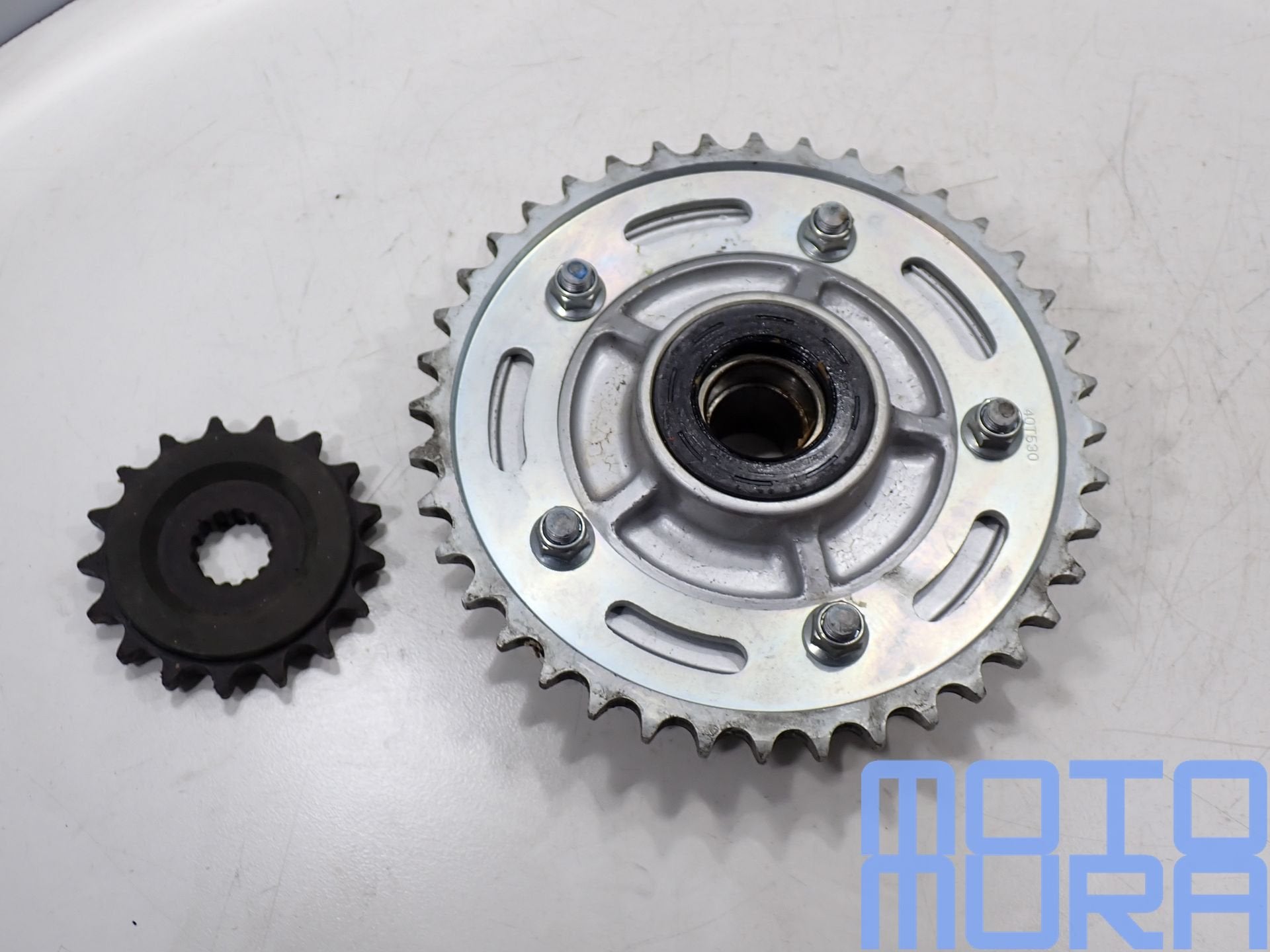 Suzuki SV1000 2003 - 2007 porte-couronne couronne arrière pi, -, Utilisé, -, -
