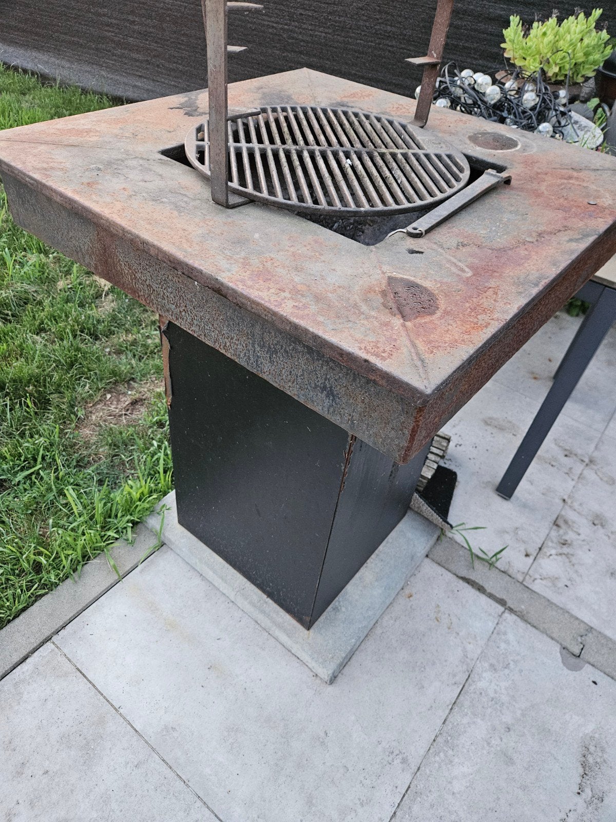 Bbq met werk aan, Ophalen
