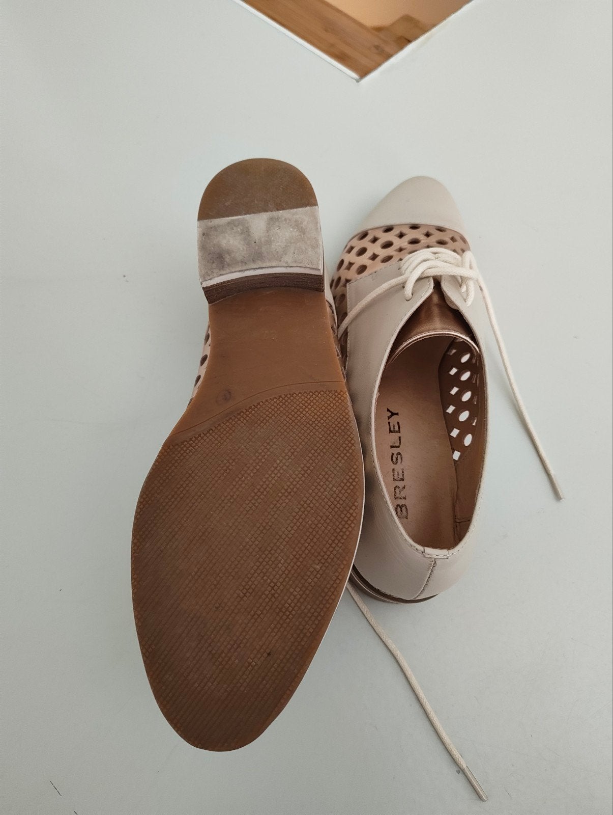 Witte schoenen maat 37 Bresley, Enlèvement ou Envoi, Comme neuf, Blanc, Bresley