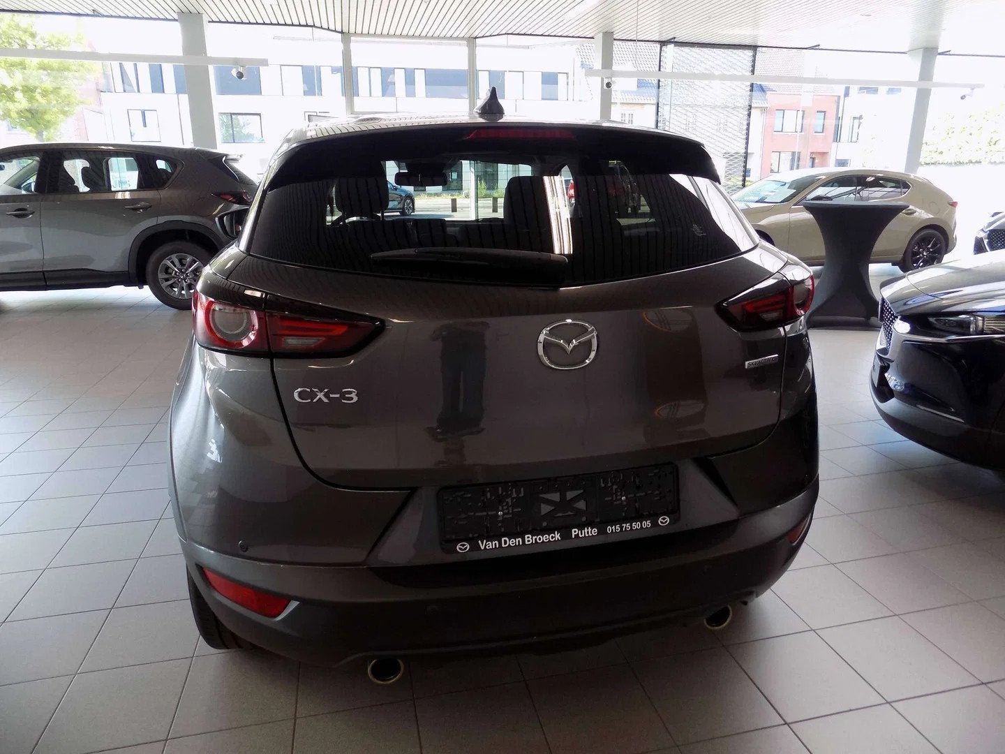 Mazda CX-3 2.0i SKYACTIV-G 2WD Hakoné, Autos, Argent ou Gris, Achat, Euro 6, Entreprise