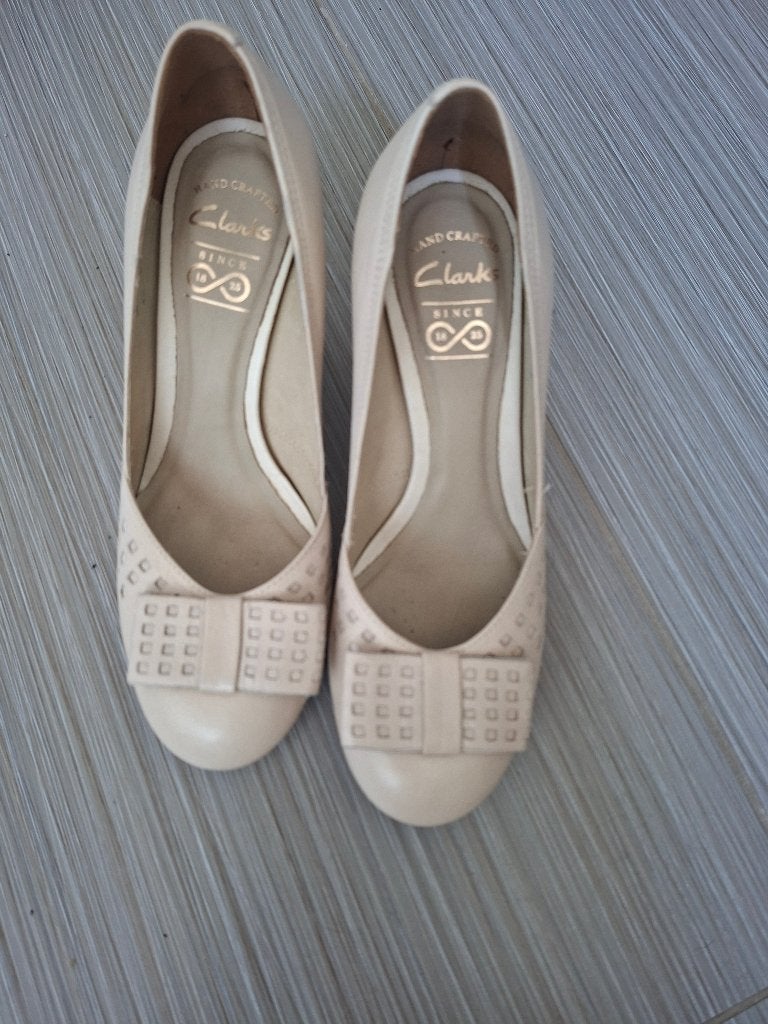 Damespumps.  Clarks, Escarpins, Comme neuf, Enlèvement, Clarks