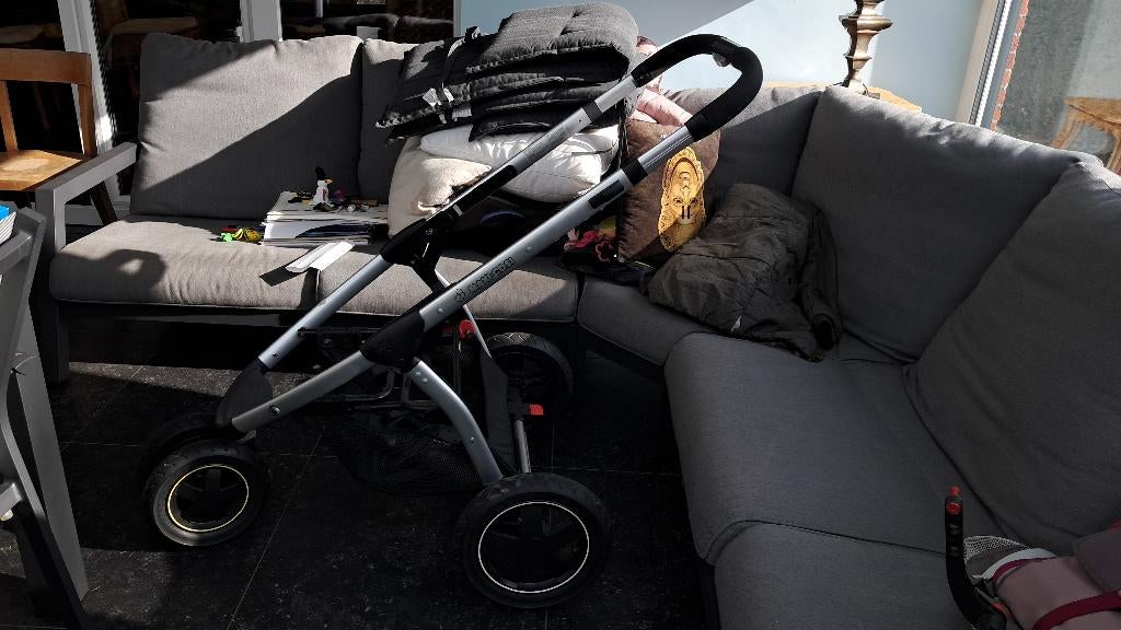 Maxi-Cosi buggy met autostoel (mand), reiswieg en Mura zitje, Kinderen en Baby's, Ophalen, Gebruikt, Maxi-Cosi