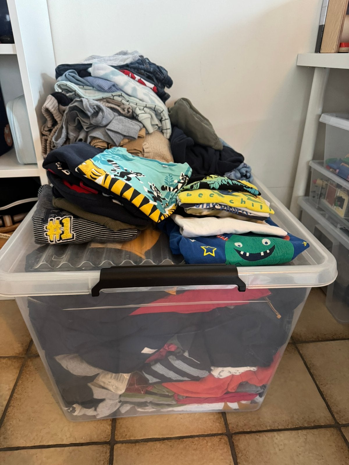 Partij jongenskleding van 2 tot 5 jaar, Enfants & Bébés, Paquets de vêtements pour enfants, Comme neuf, Enlèvement