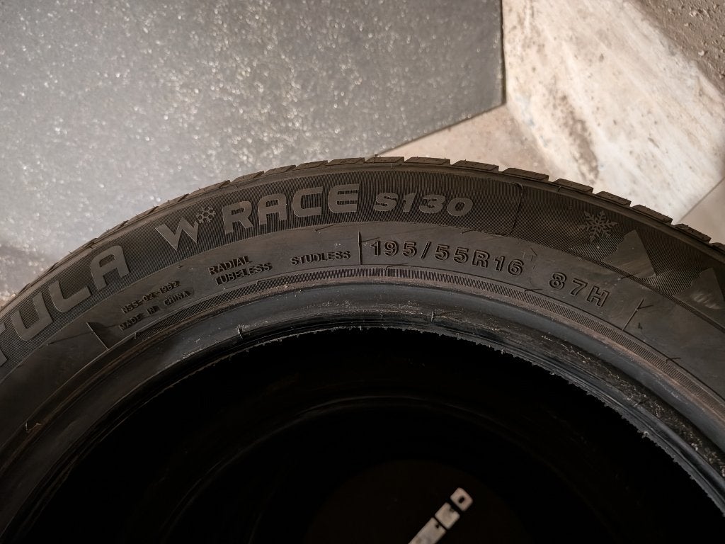 Pneus hiver 195/55R16, Autos : Pièces & Accessoires, Pneus & Jantes, Neuf, Pneus hiver, 16 pouces, Pneu(s)