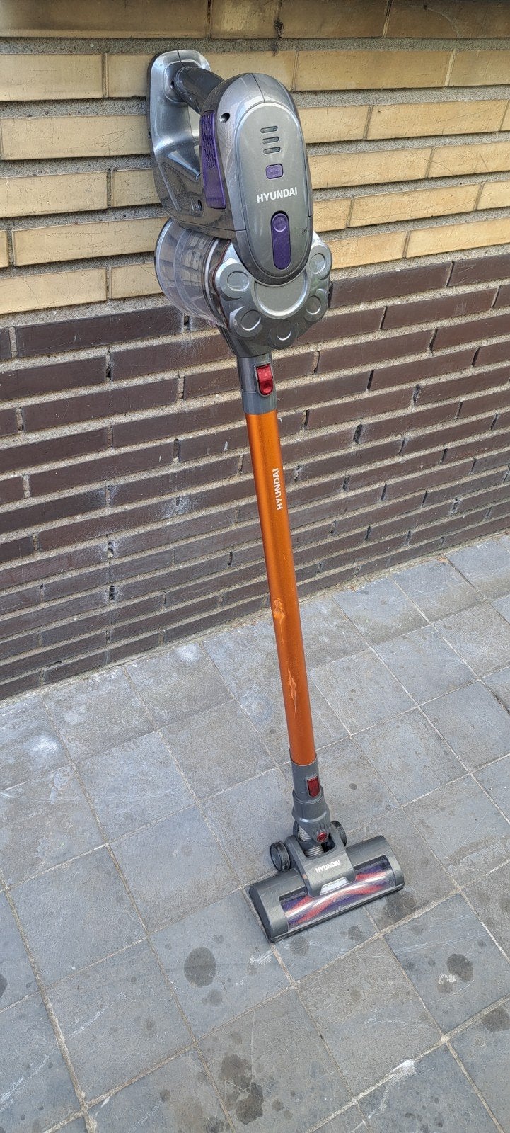 defecte hyundai steelstofzuiger, Electroménager, Enlèvement, Ne fonctionne pas, Aspirateur balai, Autres marques