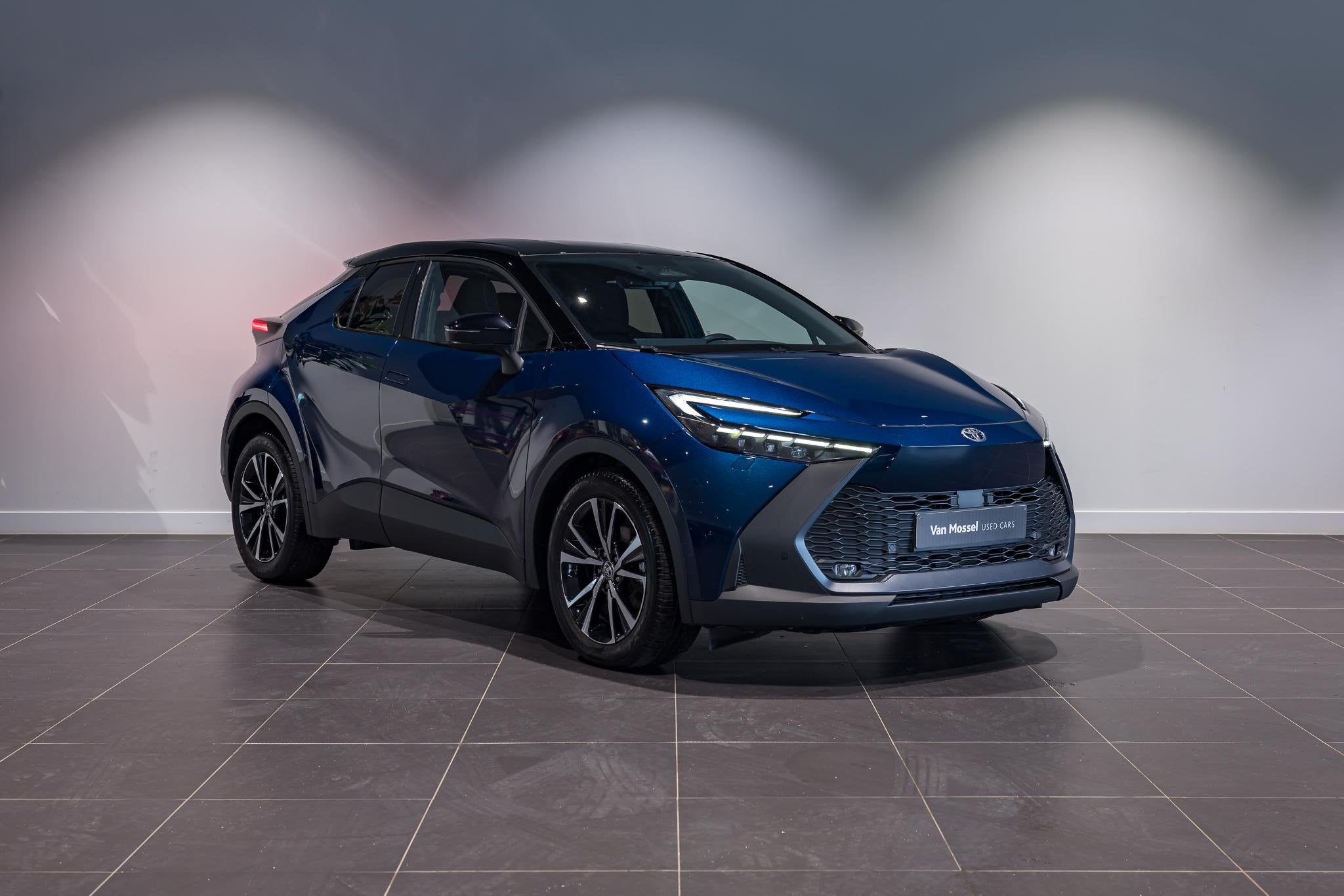 Toyota C-HR 1.8 Hybrid Dynamic E-CVT STYLE SMART, Achat, 725 kg, Euro 6, Entreprise