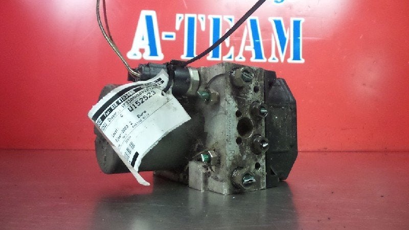 BLOC ABS (FREINS ANTI-BLOCAGE) Peugeot 307 (3A / C/D), Robert Bosch AG, Utilisé, Robert-Bosch-Allee 1
74232  Abstatt, DE, Engineering@bosch.com