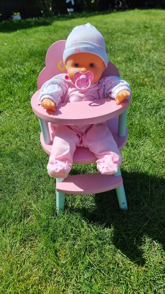 Chaise poupée, Enlèvement