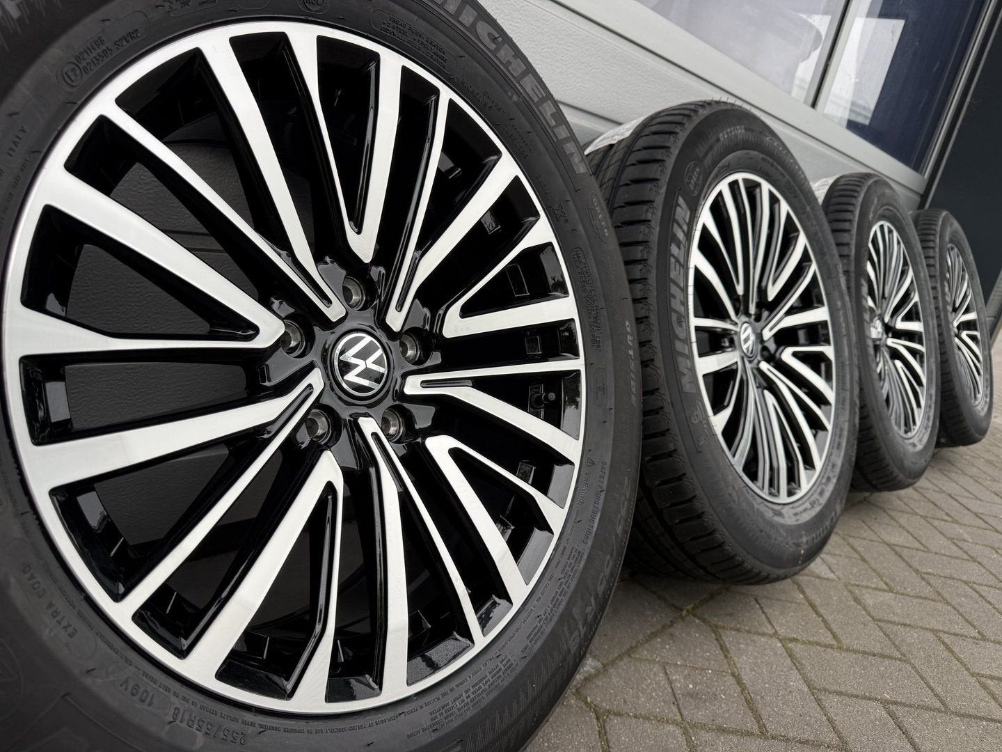 set 18 inch Volkswagen VW Crafter MAN TGE velgen zomerbanden, 18 inch, Bestelwagen, 255 mm, -