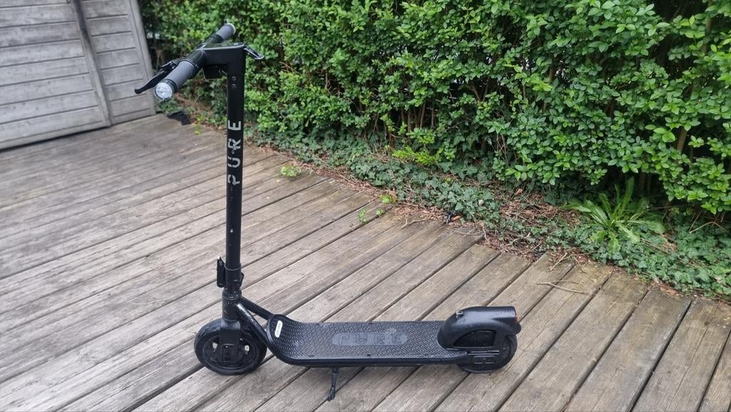 Pure Air 3 Pro | Trottinette électrique Pure, Vélos & Vélomoteurs, Trottinettes, Enlèvement ou Envoi, Utilisé, Step électrique (E-scooter)