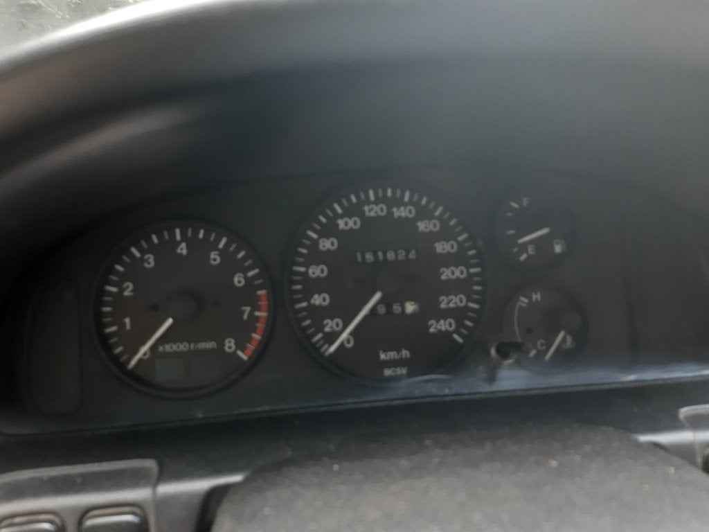 Mazda 323f, Autos, Particulier, Achat