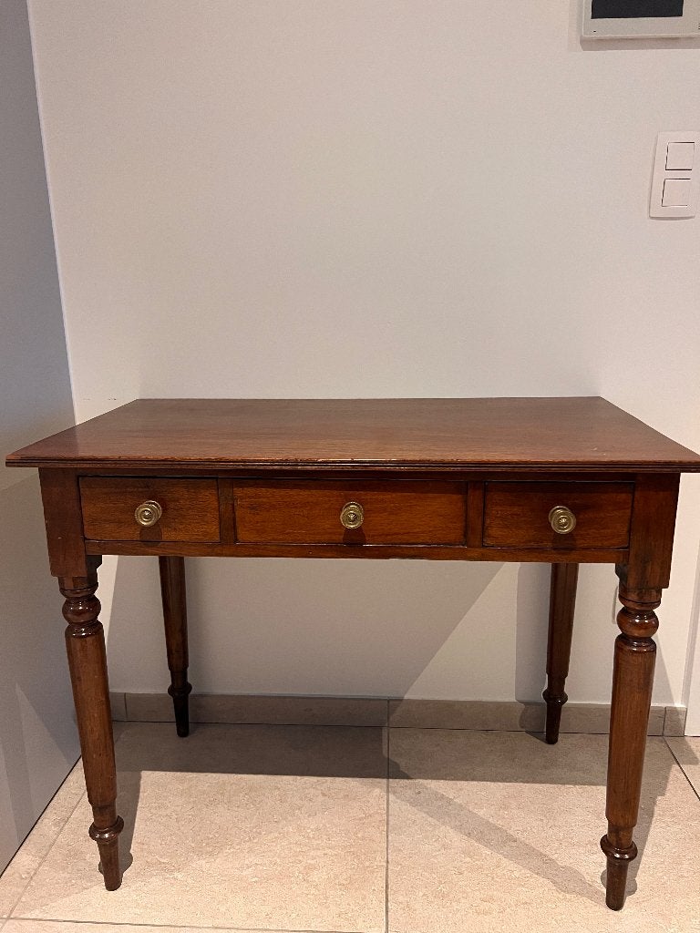 Antiek massief houten bureautje / sidetable met 2 laden, Enlèvement, Utilisé, 75 cm ou plus, Rectangulaire