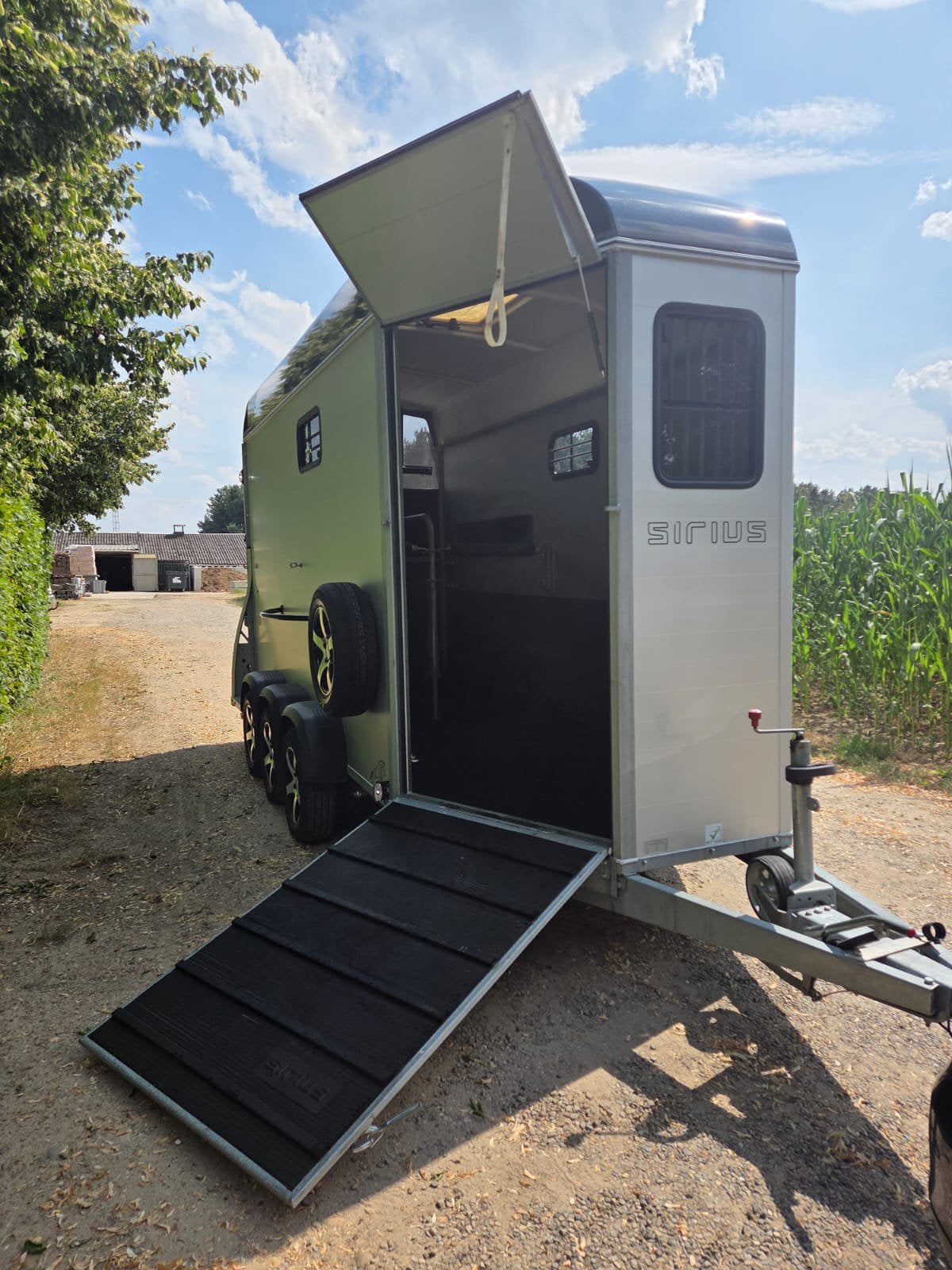 Sirius S90 *2022 *Garantie*Appareil photo*, Enlèvement, Comme neuf, Aluminium, Remorque 2 chevaux