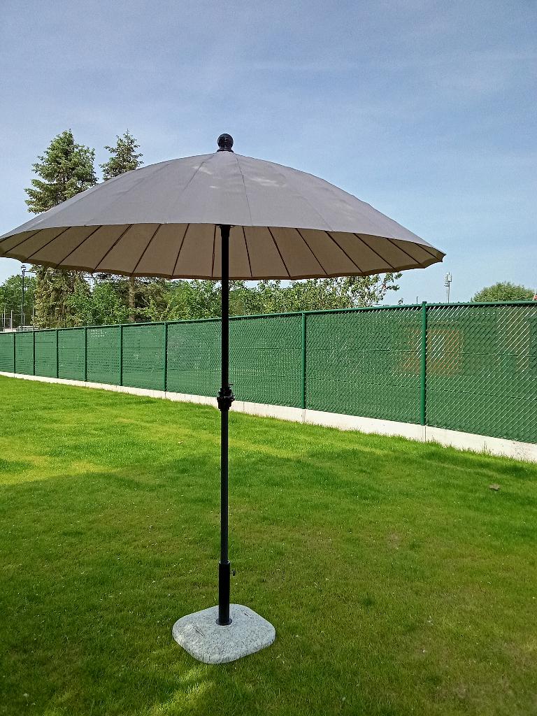 terras,tuin parasol beige en voet, Jardin & Terrasse, Parasols, 1 à 2 mètres, Étanche, Comme neuf, Enlèvement