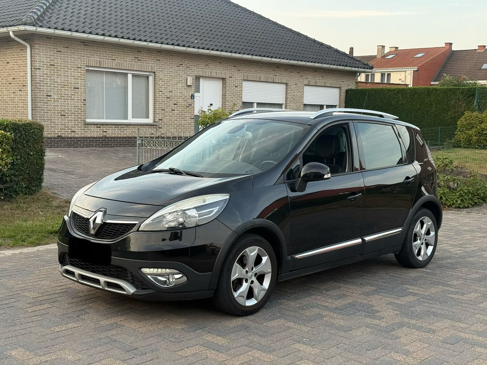 Renault Scenic Benzine 114000km Blanco Gekeurd Voor Verkoop, Auto's, Renault, Euro 5, Zwart, Leder en Stof, Zwart