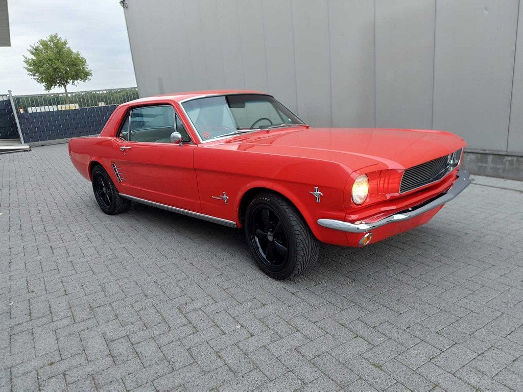 Ford Mustang 1966 met doorlopende voorbank, Auto's, Automaat, Bedrijf, Overige carrosserie, Ford