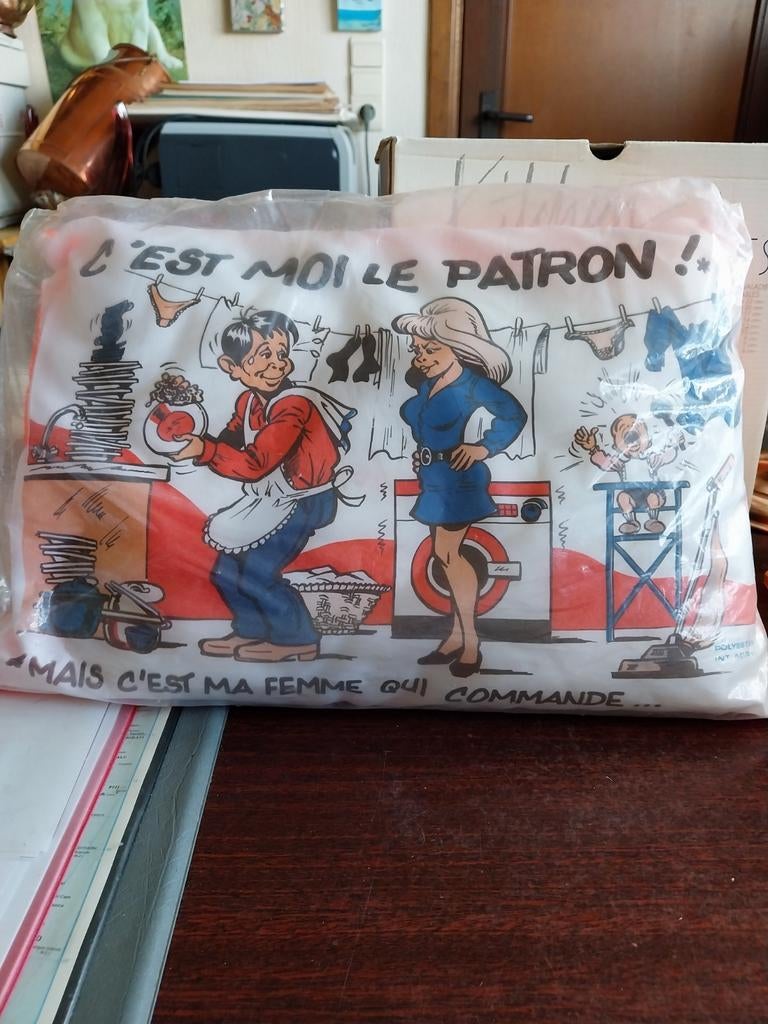 Humoristisch kussen, Hobby en Vrije tijd, Borduren en Borduurmachines, Nieuw, Overige typen