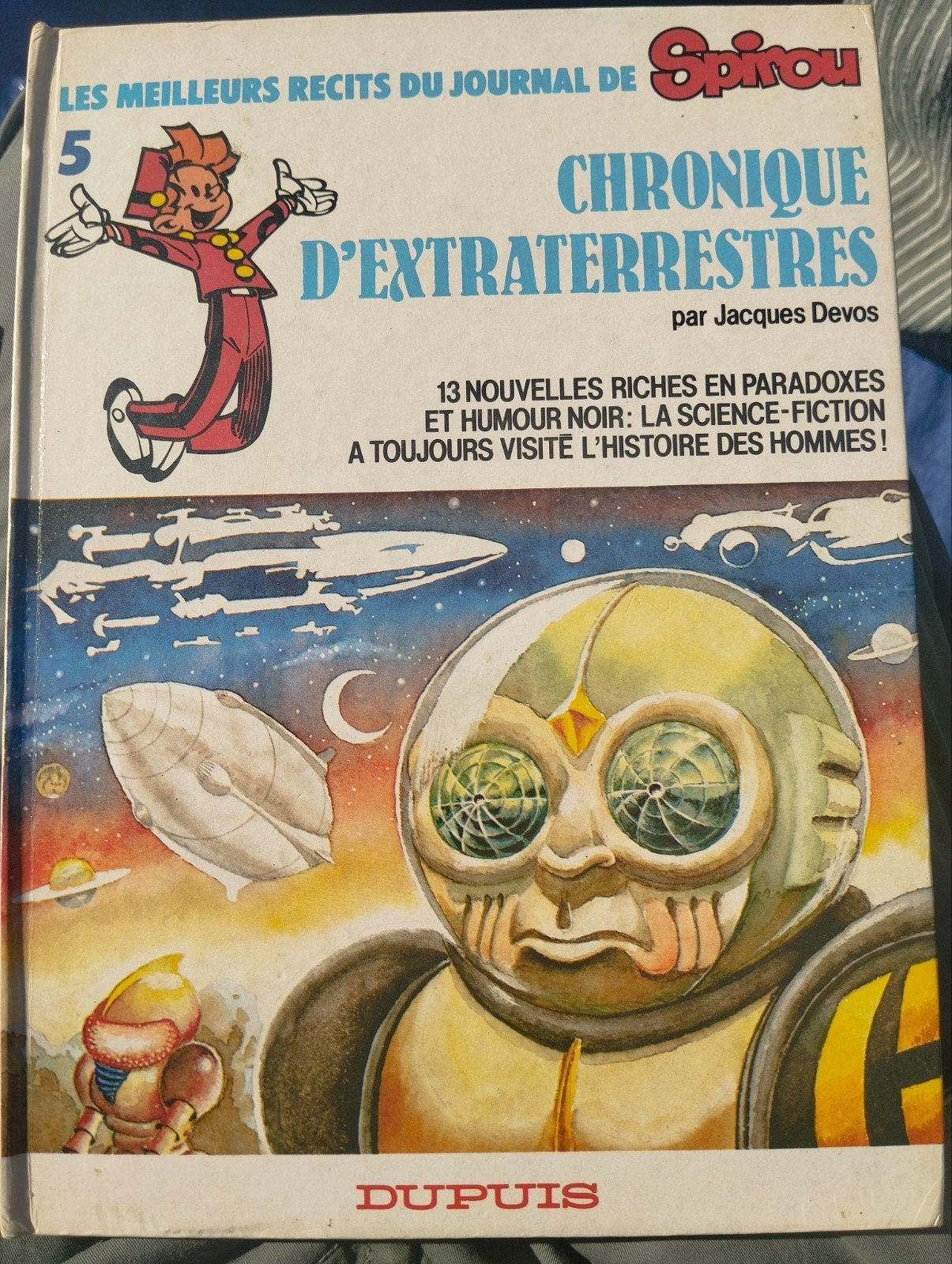 Chroniques d'extraterrestres - Jacques Devos - Spirou, Gelezen, Eén stripboek, Ophalen of Verzenden, Jacques Devos