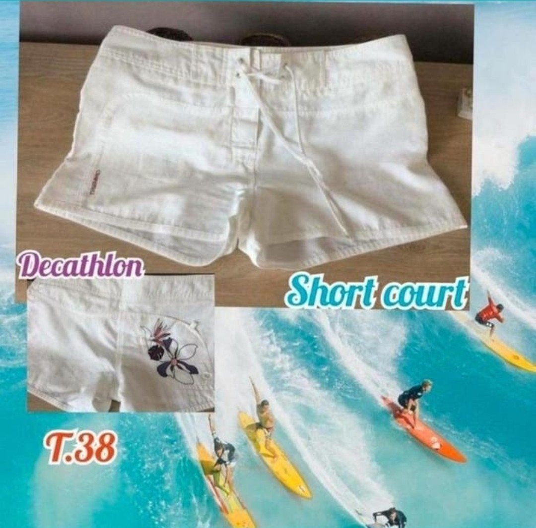 Short court pour femme-blanc-Decathlon-T.38, Vêtements | Femmes, Taille 38/40 (M), Enlèvement ou Envoi, Porté, Courts