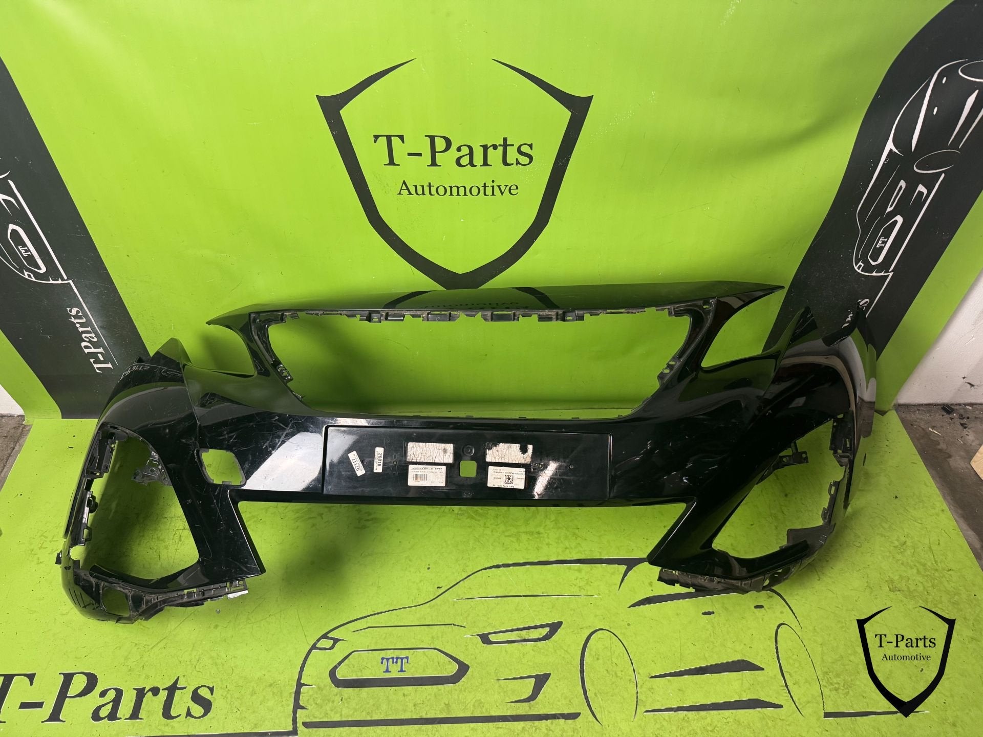 Pare-chocs avant Peugeot 3008, Taurusavenue 1
2132 LS  Hoofddorp, NL, Contact.group@renault.com, Pare-chocs, Stellantis N.V.