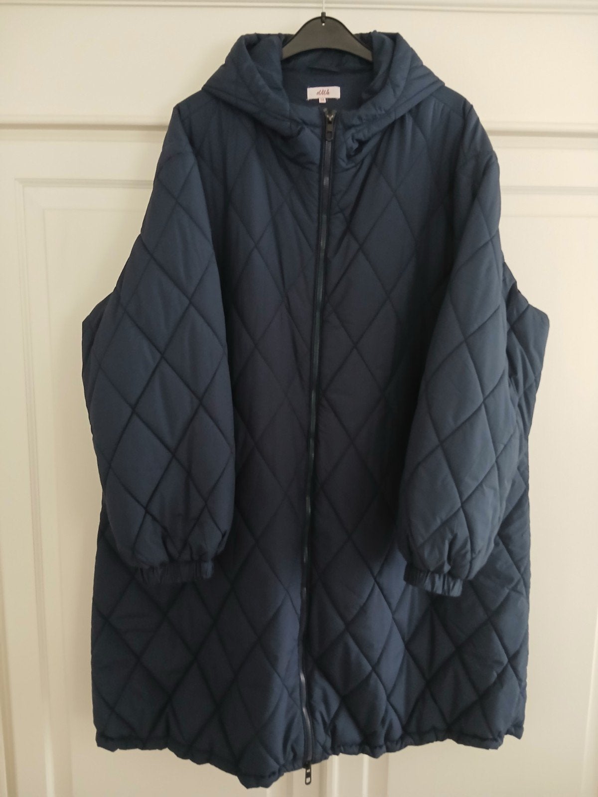 marineblauw mantel MT54 is groot oksel-oksel 80 lengte 1,10m, Ophalen of Verzenden, Zo goed als nieuw