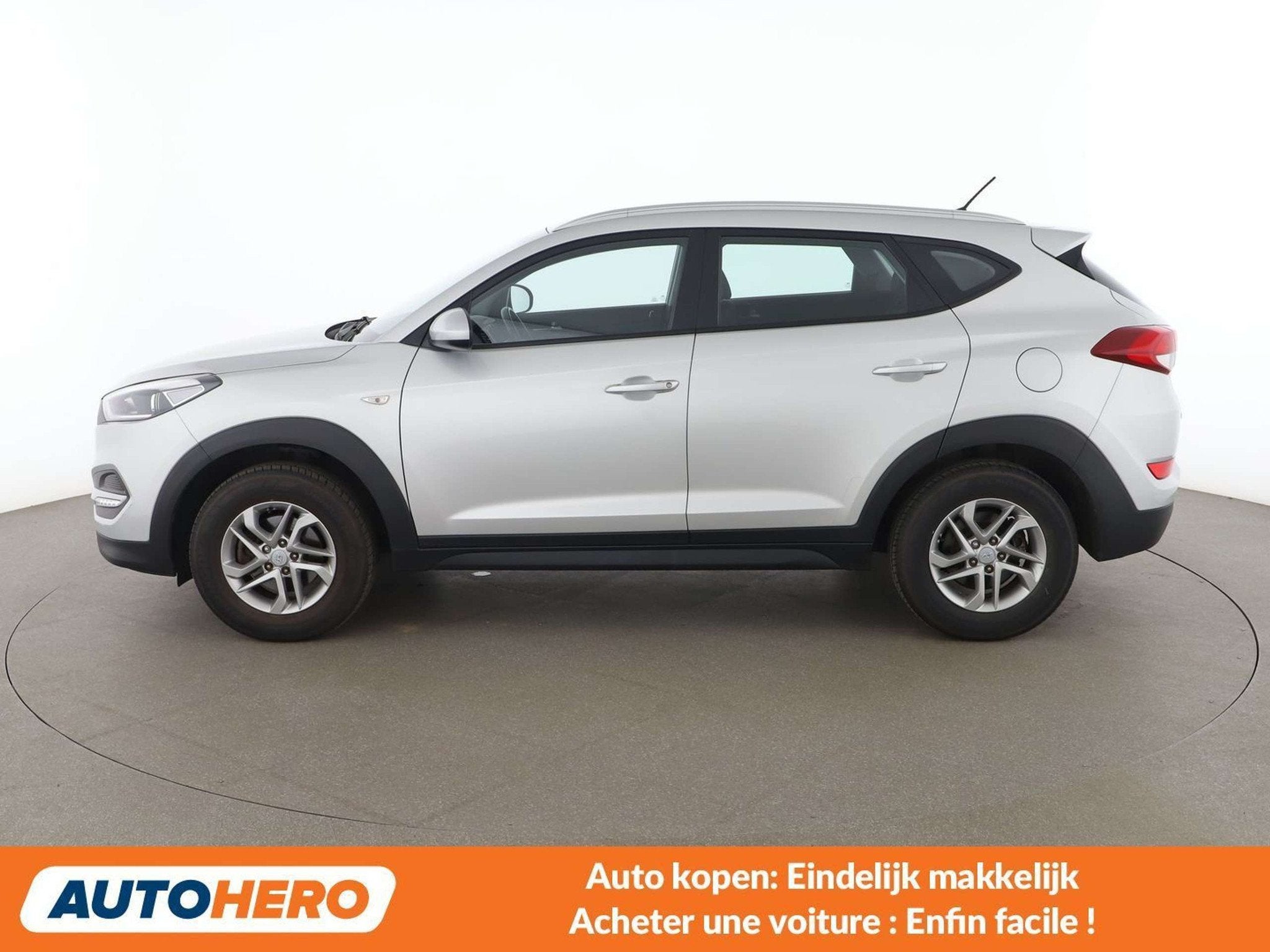 Hyundai Tucson 1.6 Classic blue 2WD (bj 2016), Voorwielaandrijving, Stof, Gebruikt, USB
